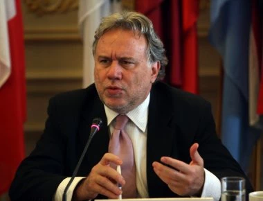 Κατρούγκαλος για επίθεση «Ρουβίκωνα» στην πρεσβεία της Αργεντινής: «Θα βρεθούν οι υπεύθυνοι»